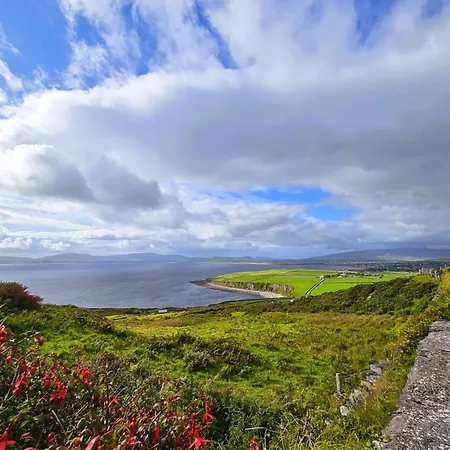 Fuchsia - New Luxury 5* Beachside With Sauna - 4 Beds Ensuite - Spectacular Location * Waterville