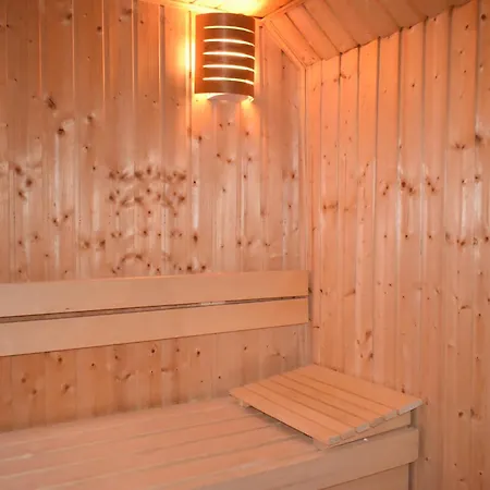 Βίλα Fuchsia - New Luxury 5* Beachside With Sauna - 4 Beds Ensuite - Spectacular Location Γουότερβιλ