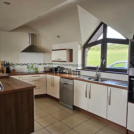 Fuchsia - New Luxury 5* Beachside With Sauna - 4 Beds Ensuite - Spectacular Location * Waterville