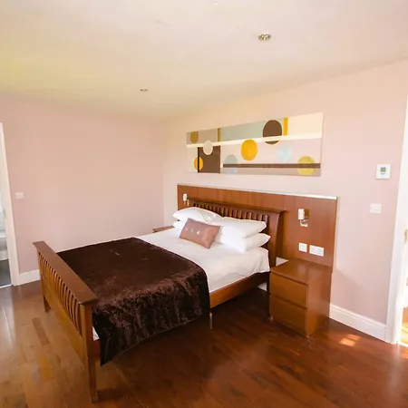Fuchsia - New Luxury 5* Beachside With Sauna - 4 Beds Ensuite - Spectacular Location * Waterville