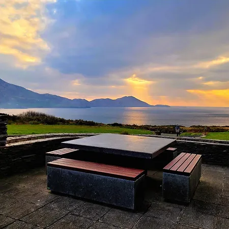 Fuchsia - New Luxury 5* Beachside With Sauna - 4 Beds Ensuite - Spectacular Location * Waterville
