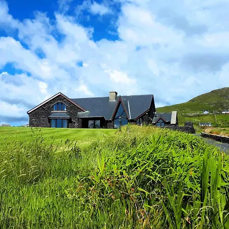 Fuchsia - New Luxury 5* Beachside With Sauna - 4 Beds Ensuite - Spectacular Location Waterville