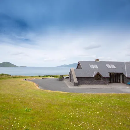 Fuchsia - New Luxury 5* Beachside With Sauna - 4 Beds Ensuite - Spectacular Location Villa Waterville