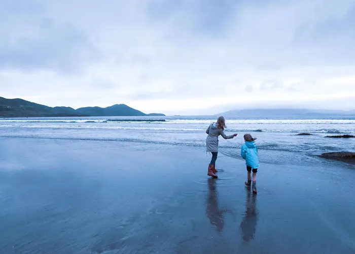 Fuchsia - New Luxury 5* Beachside With Sauna - 4 Beds Ensuite - Spectacular Location Villa