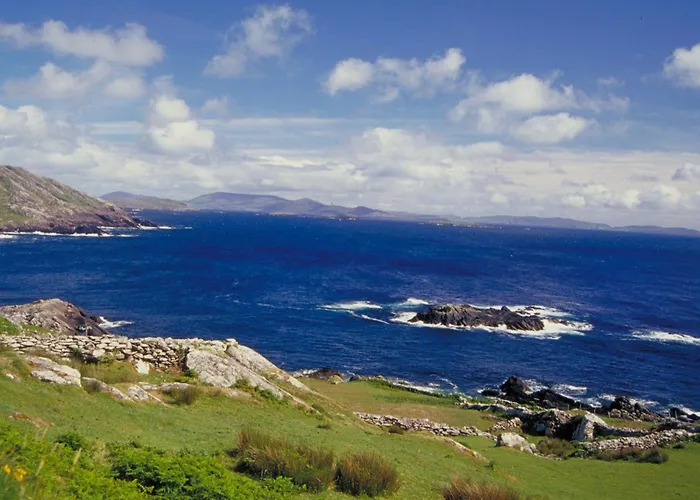 Fuchsia - New Luxury 5* Beachside With Sauna - 4 Beds Ensuite - Spectacular Location Villa