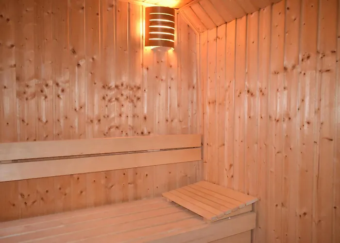 Villa Fuchsia - New Luxury 5* Beachside With Sauna - 4 Beds Ensuite - Spectacular Location Waterville