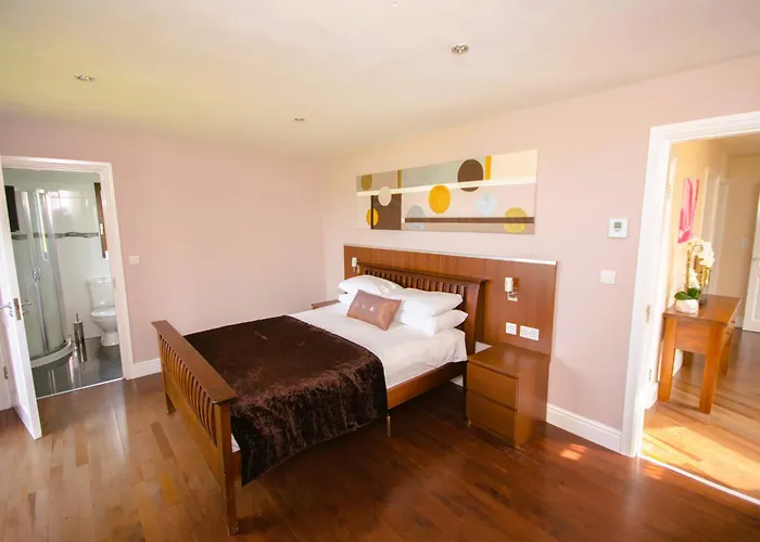 Fuchsia - New Luxury 5* Beachside With Sauna - 4 Beds Ensuite - Spectacular Location * Waterville