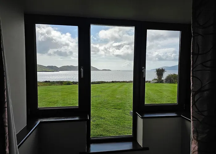 Fuchsia - New Luxury 5* Beachside With Sauna - 4 Beds Ensuite - Spectacular Location Waterville