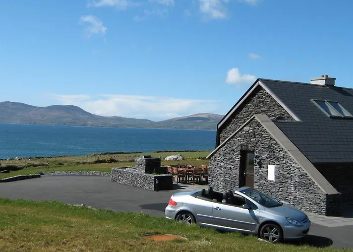 Fuchsia - New Luxury 5* Beachside With Sauna - 4 Beds Ensuite - Spectacular Location * Waterville