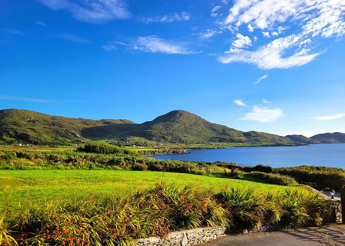 Villa Fuchsia - New Luxury 5* Beachside With Sauna - 4 Beds Ensuite - Spectacular Location *