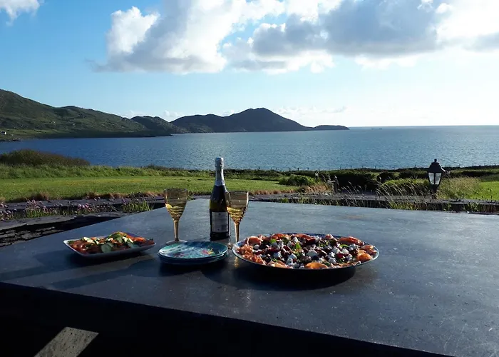 Villa Fuchsia - New Luxury 5* Beachside With Sauna - 4 Beds Ensuite - Spectacular Location