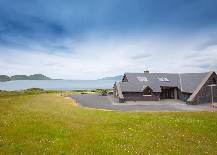 Fuchsia - New Luxury 5* Beachside With Sauna - 4 Beds Ensuite - Spectacular Location Villa Waterville